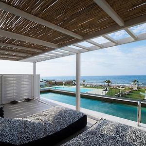 Pool Suite mit Kingsize-Bett